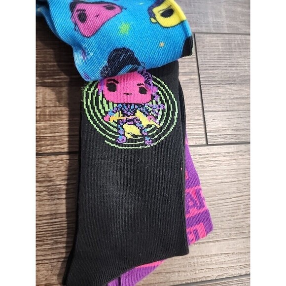 WOW! Funko Pop Marvel The Infinity Saga Neon 3 pk Women’s Socks - Picture 4 of 4